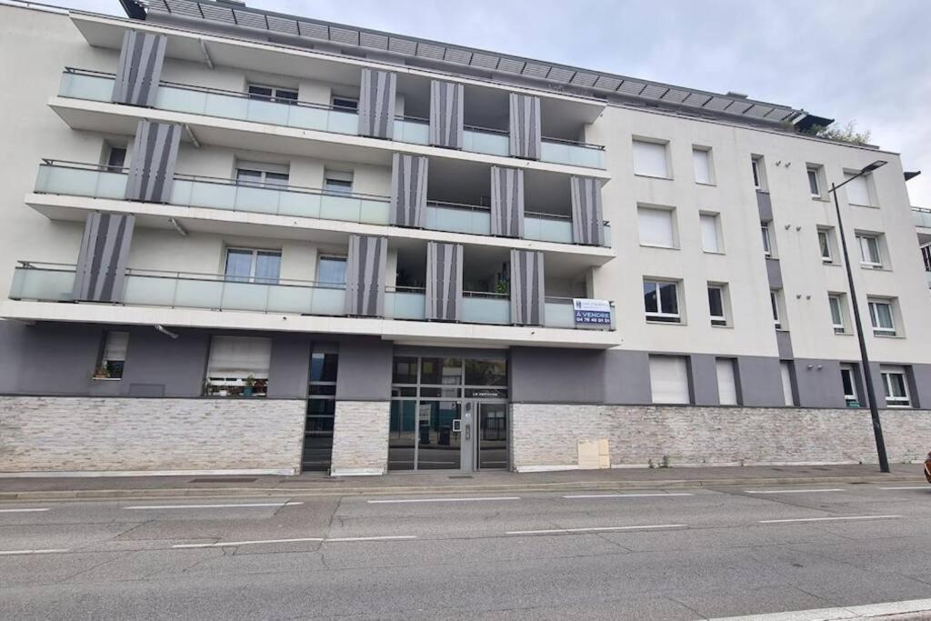 Bel Appartement-Garage Prive-Balcon-Wifi Fibre Rhut Extérieur photo